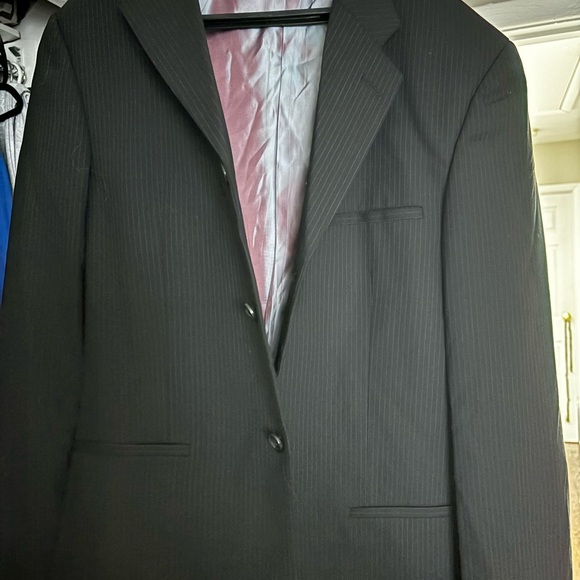 Men suit - Picture 2 of 7